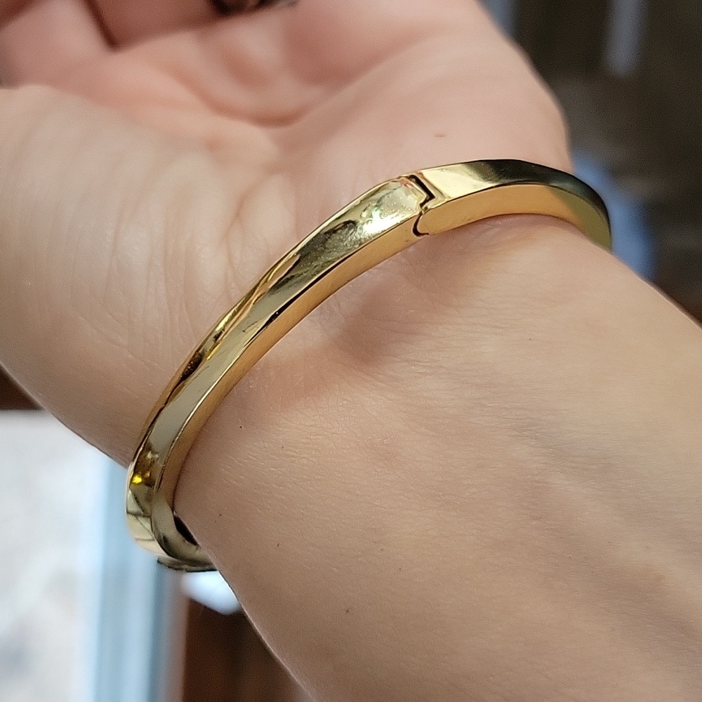 Emerald Cz Nail Hinged Bangle - image 3